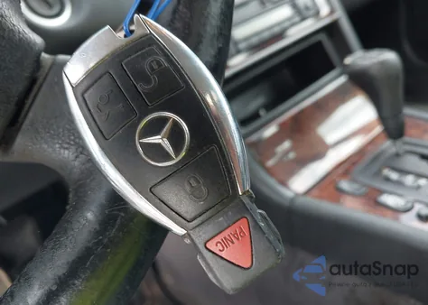 1998 Mercedes-Benz E 320 из США, поврежденный, VIN WDBJF65F9WA644567